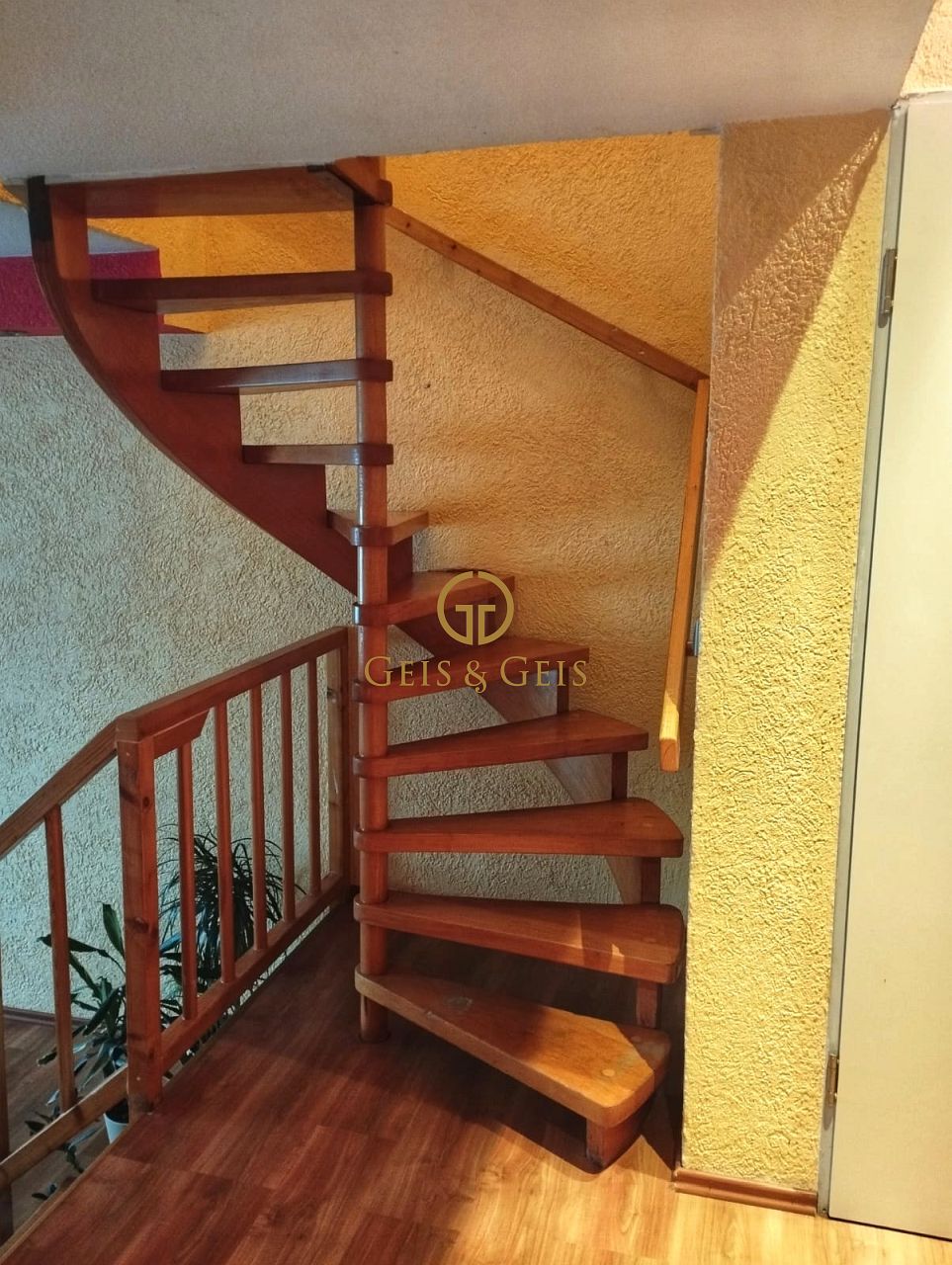 Zugang zur oberen Ebene, DG