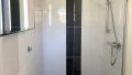 Badezimmer mit Dusche EG