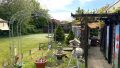 Wohnhaus/ Garten